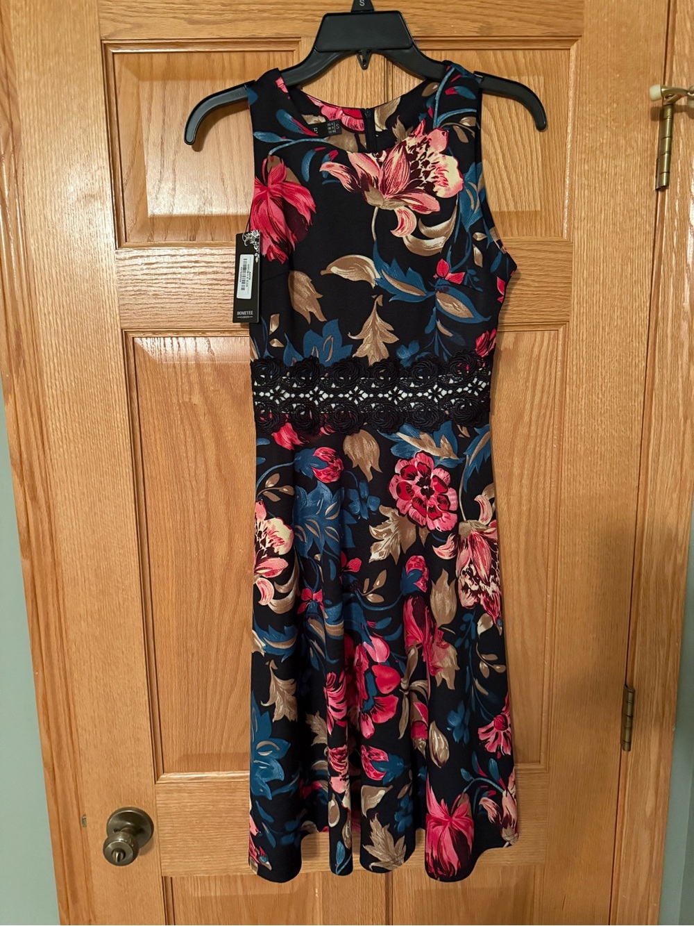 NWT- Floral Fit & Flare Women’s Dress with Lace Waistband - Black/Multi Small